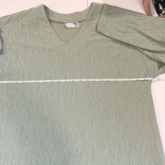 Vintage Charleston Rags - 1x, Sage Green V-Neck Long Sleeve Top - Picture 5 of 5